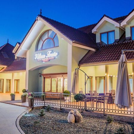 Hotel Viliam Frano Nitra Exteriér fotografie