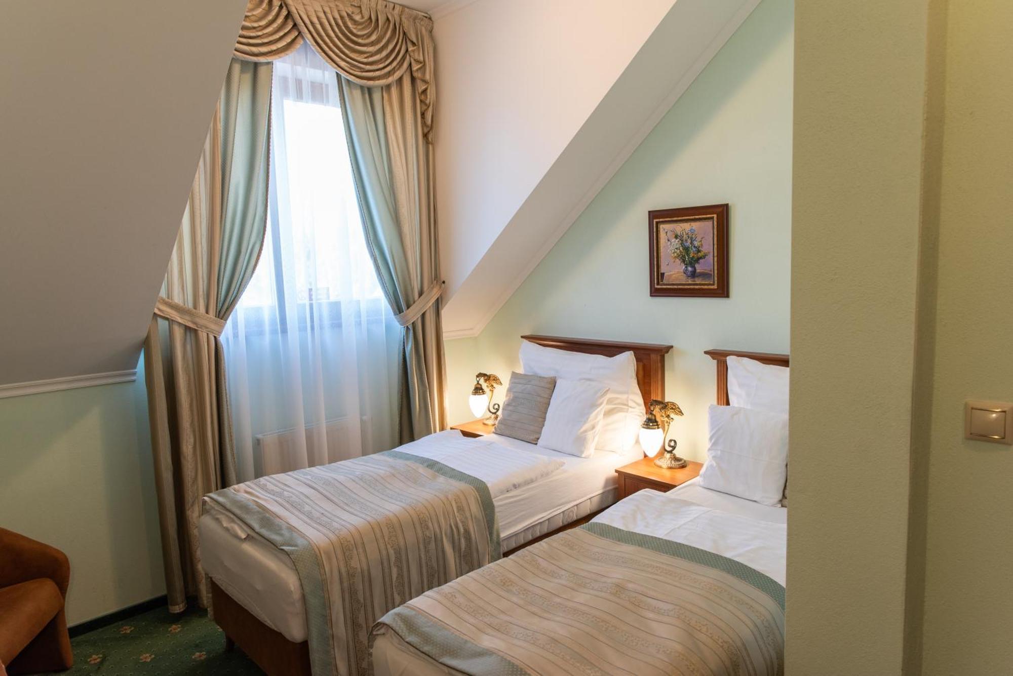 Hotel Viliam Frano Nitra Exteriér fotografie