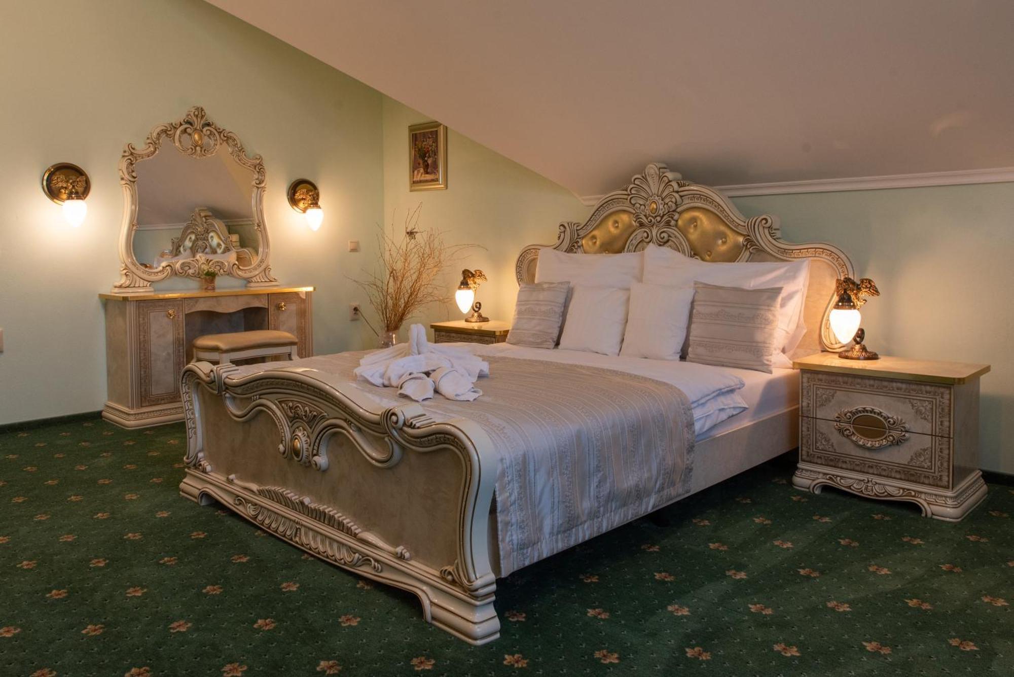 Hotel Viliam Frano Nitra Exteriér fotografie