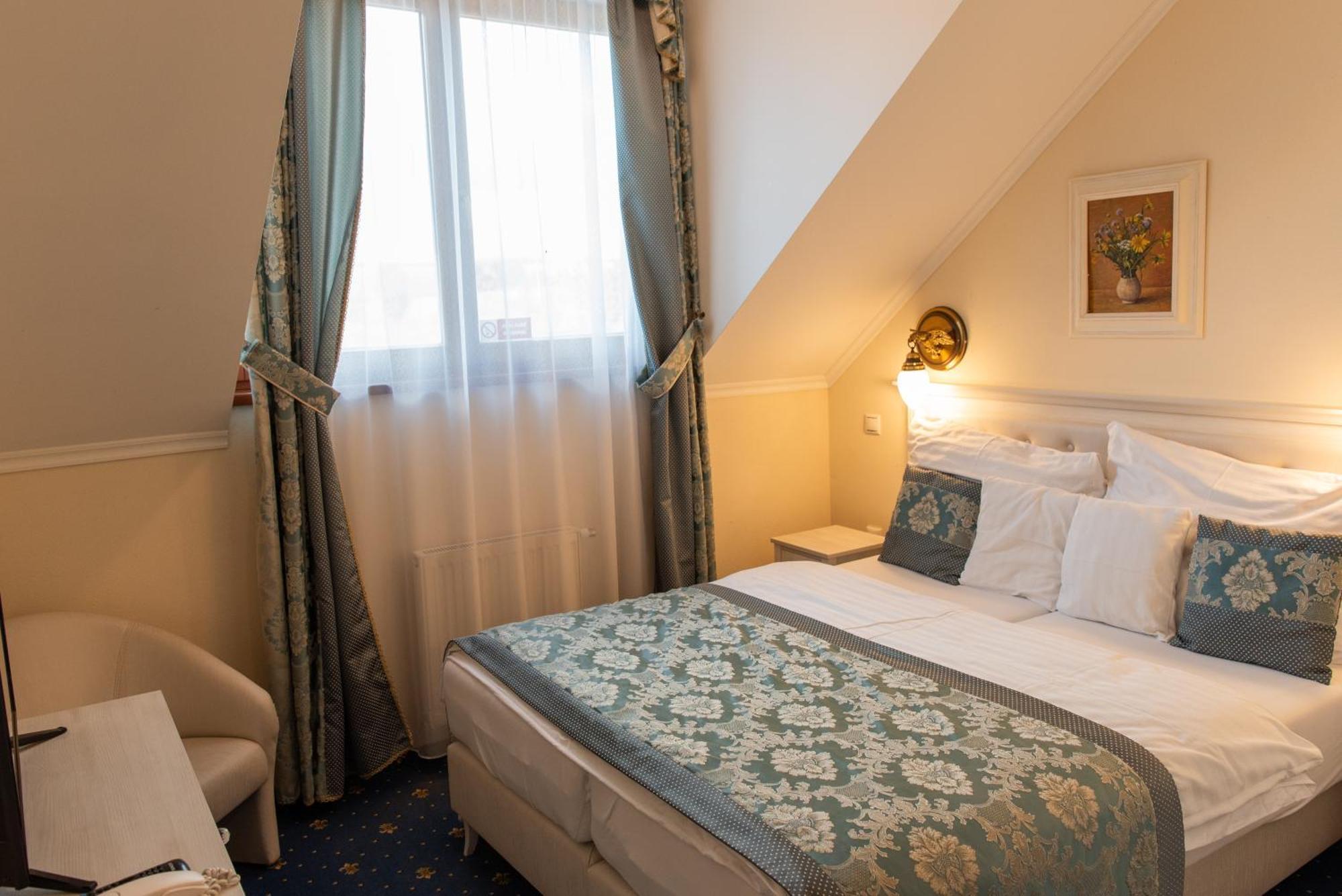 Hotel Viliam Frano Nitra Exteriér fotografie