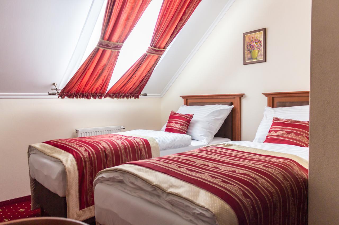 Hotel Viliam Frano Nitra Exteriér fotografie