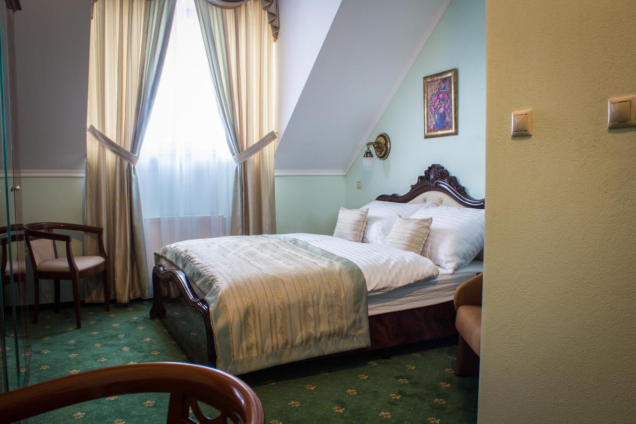 Hotel Viliam Frano Nitra Exteriér fotografie